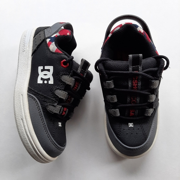 DC Other - Dc skateboard shoes size 11